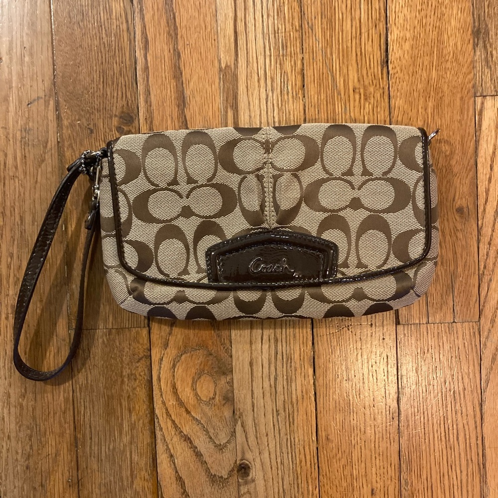 Coach Wristlet, new, no tags
